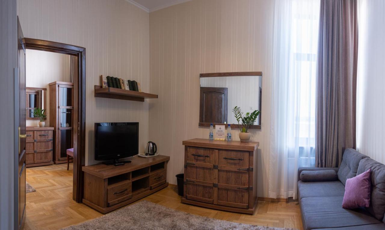 Hotel Star Munkács Kültér fotó