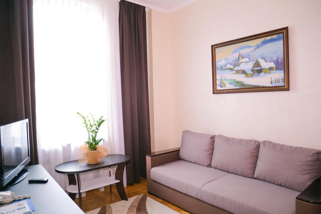 Hotel Star Munkács Kültér fotó