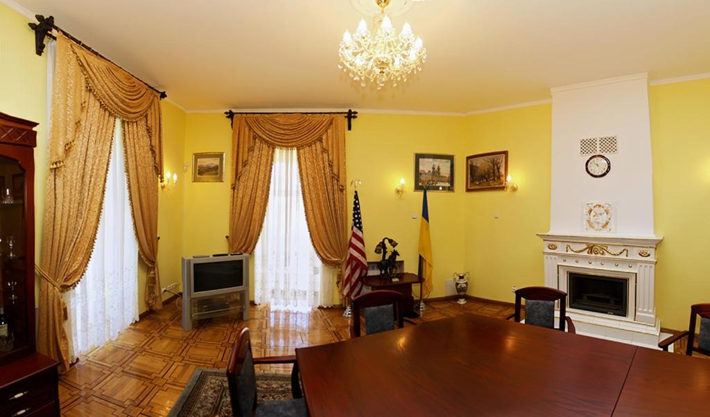 Hotel Star Munkács Kültér fotó