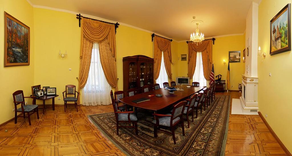 Hotel Star Munkács Kültér fotó